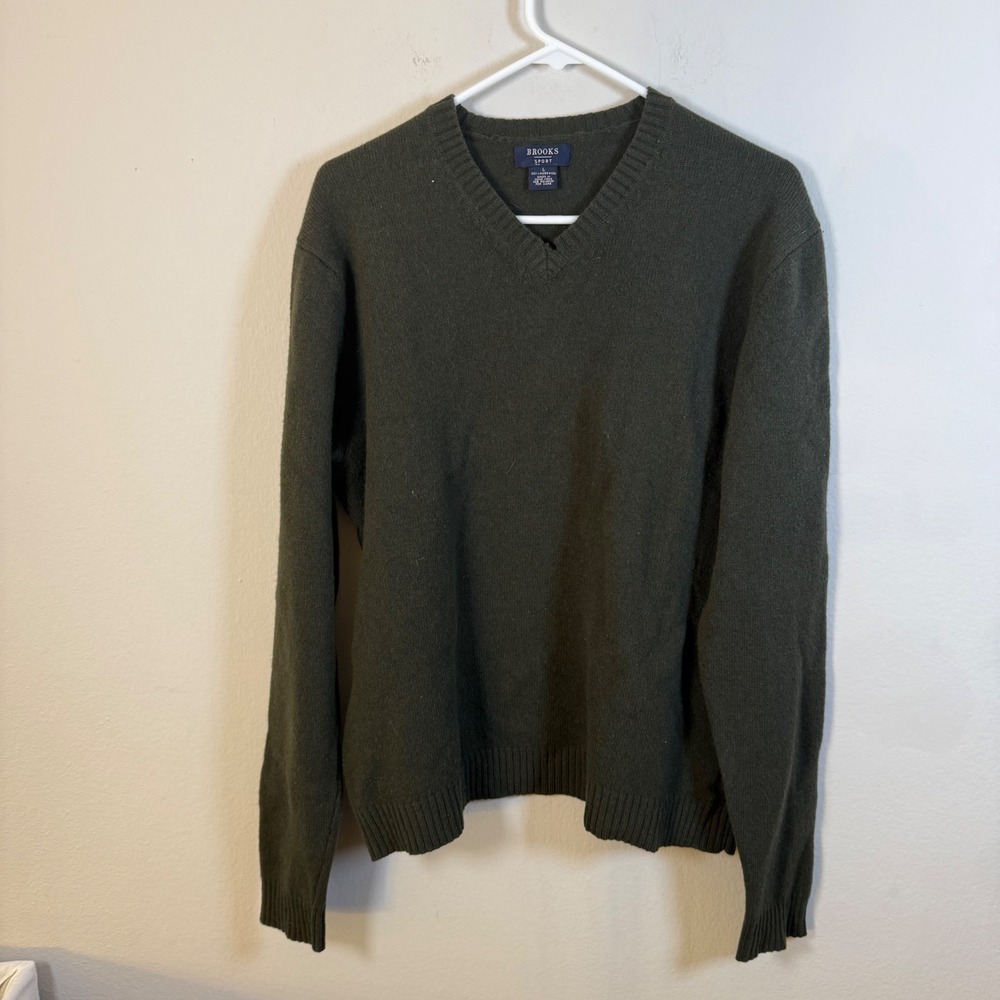 Brooks Sport Mens Forest Green 100%‎ Lambswool V-Neck Sweater Size Large L
